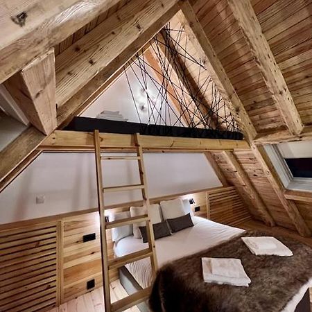 Muntanyo Luxury Lodge Con Sauna, Parking Y Guardaesquis En Ruda Tredos Luaran gambar