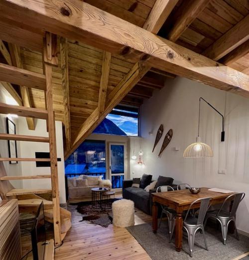 Muntanyo Luxury Lodge Con Sauna, Parking Y Guardaesquis En Ruda Tredos Luaran gambar
